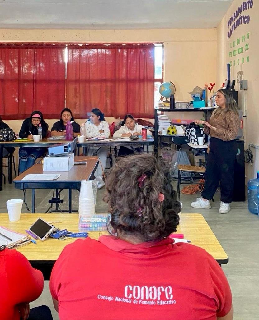 Gobierno de la Gente y CONAFE capacitan en comunidades para proteger a menores