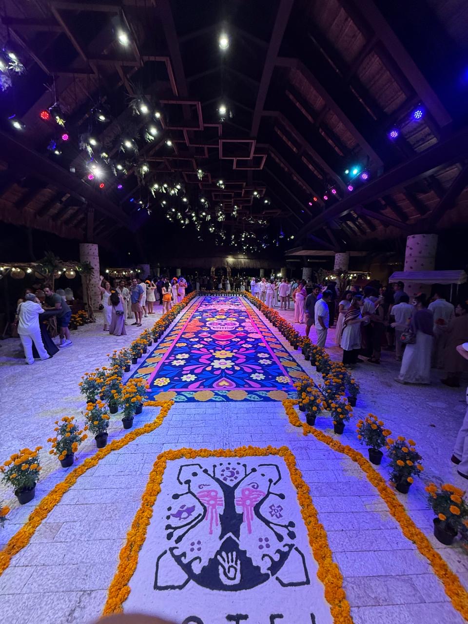 Guanajuato: Arte monumental de Uriangato se exhibe en Xcaret