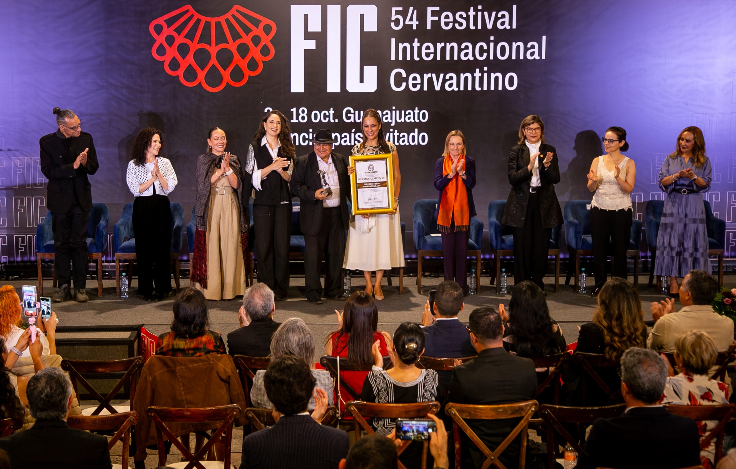 Guanajuato: Reconocen a Cuarteto Latinoamericano y artistas en Festival Cervantino