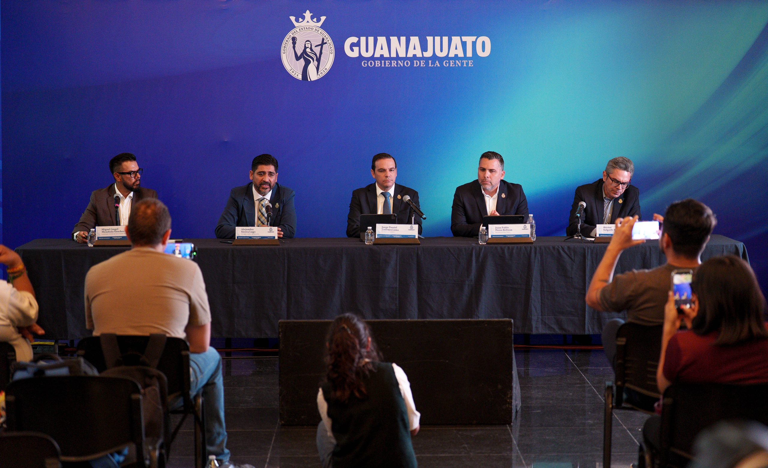 León: 434.8 millones para puente del bulevar y atención al cáncer