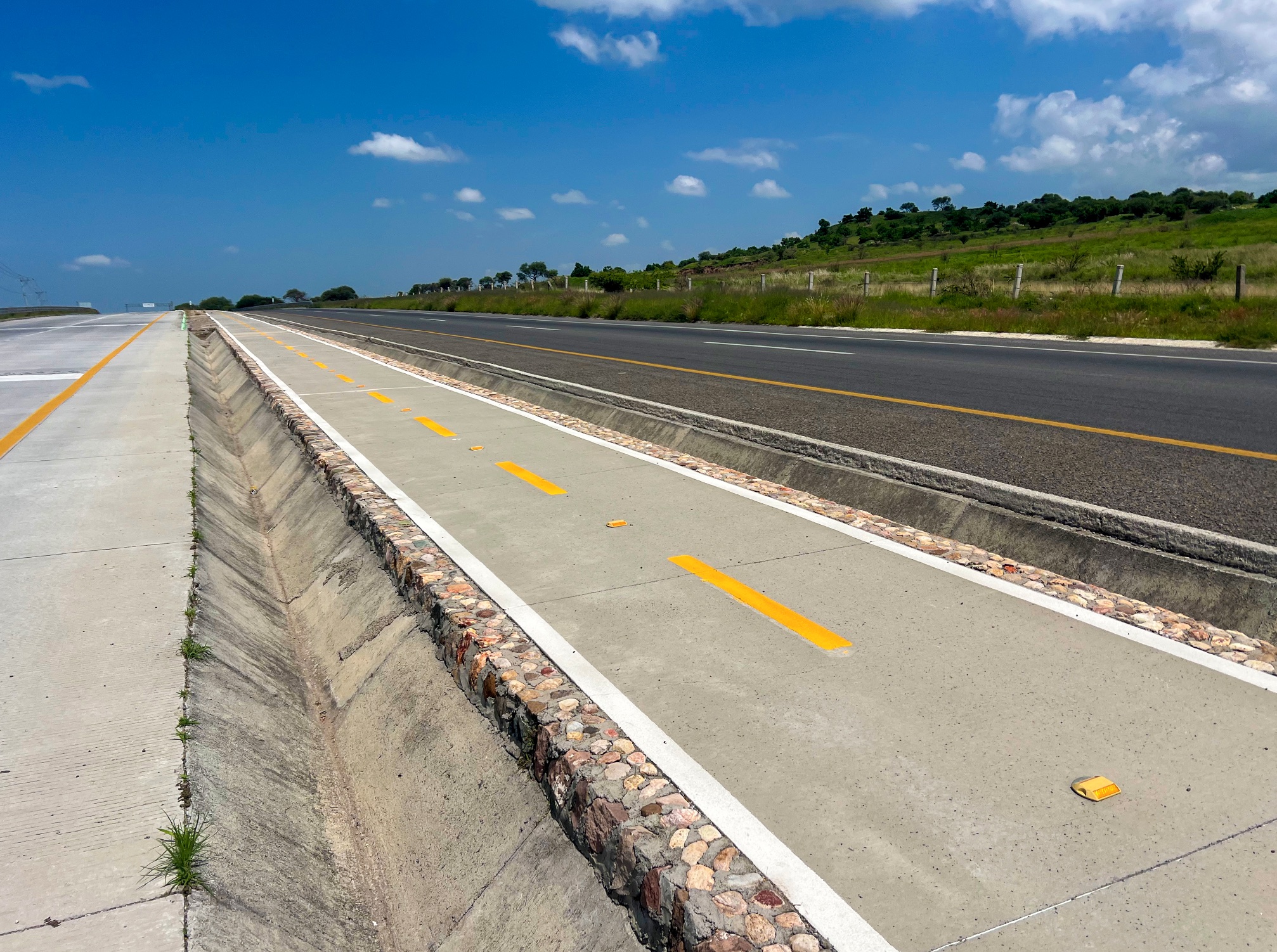 León: Conservación del Eje Metropolitano mejora la movilidad de 2 millones