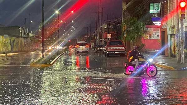 Lluvias en León colapsan El Palote y desbordan el Malecón