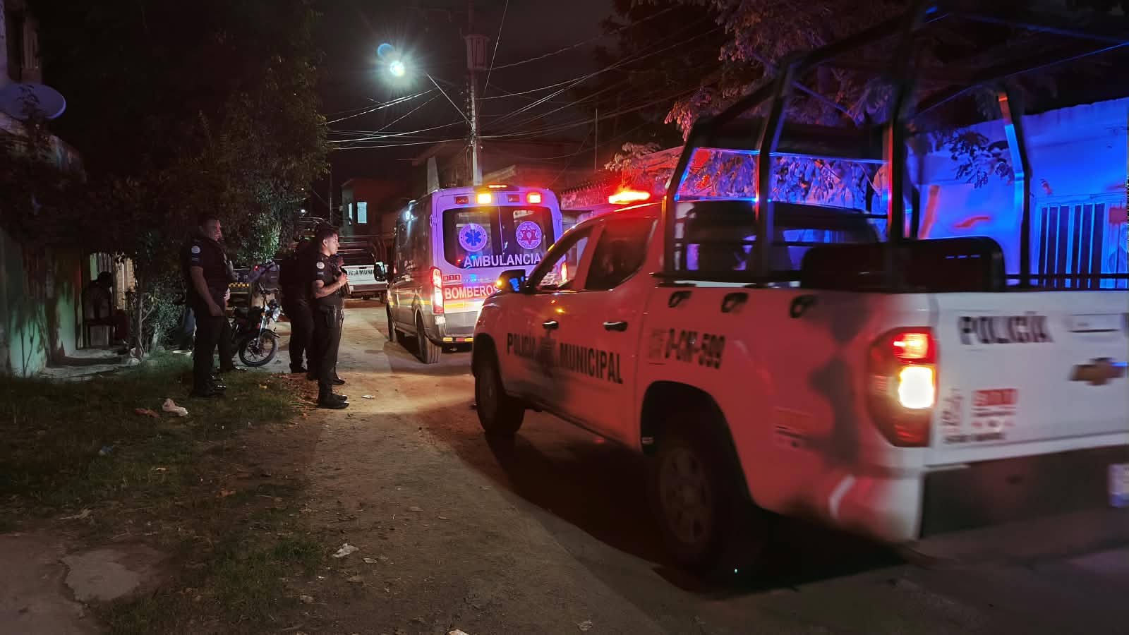 Menor baleado en León durante riña entre pandillas
