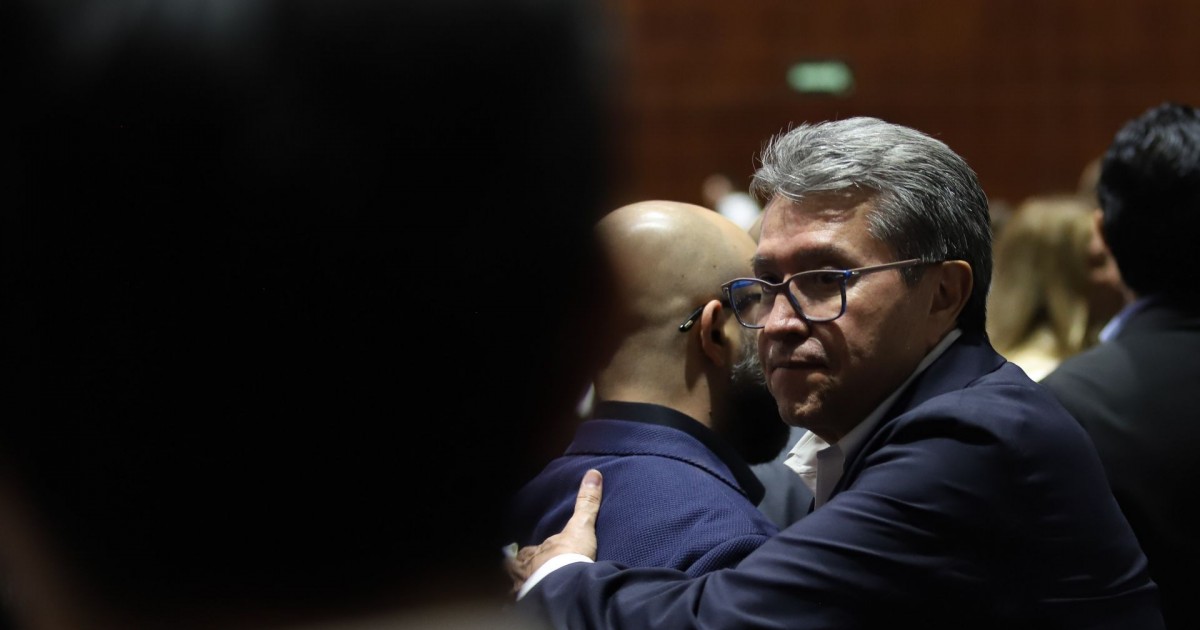 Monreal ausente en celebración de Morena: ¿Indica un posible retiro?