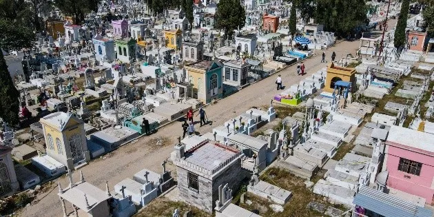 Puebla: Horarios de panteones para Día de Muertos 2026