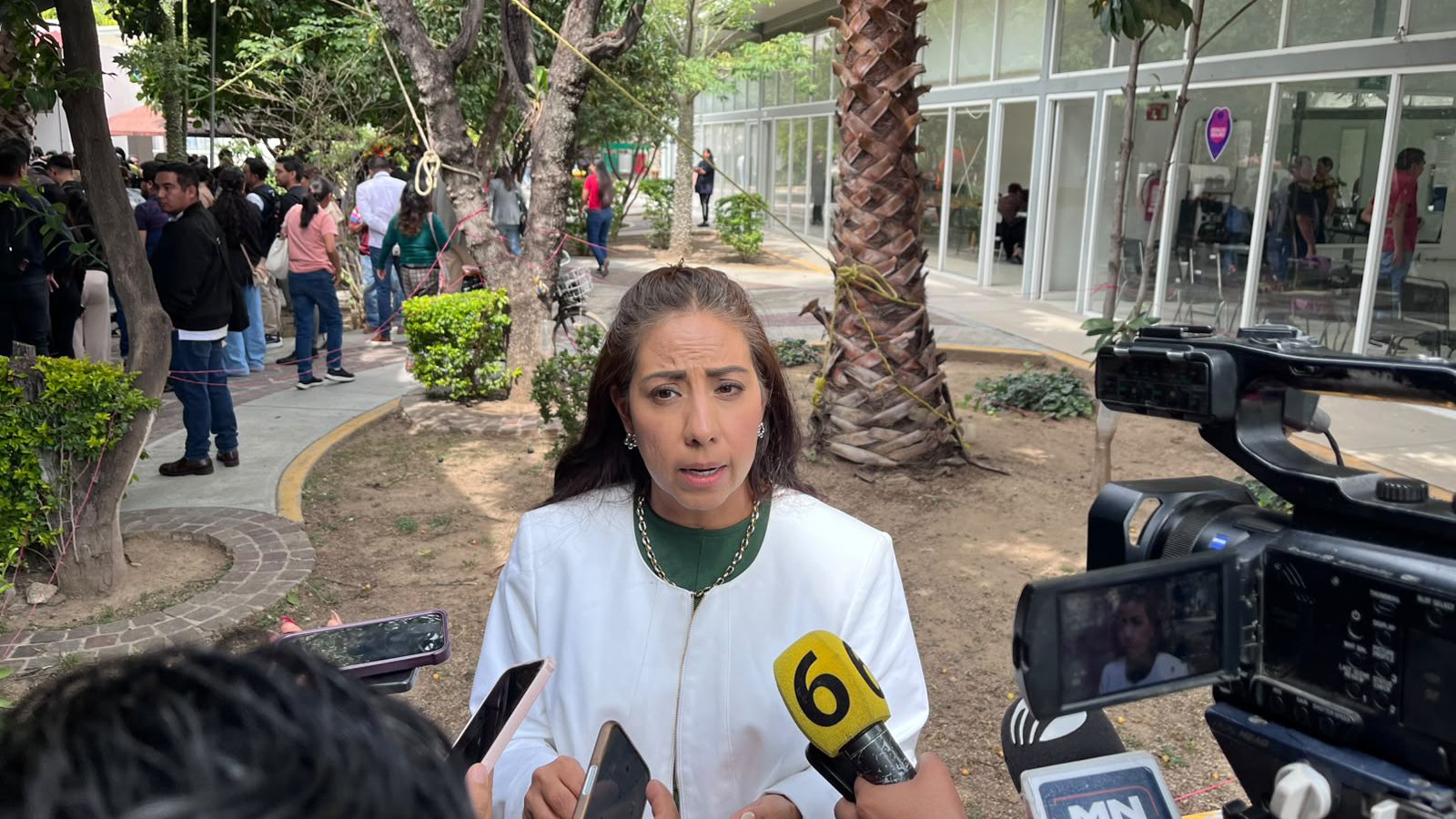 Regidora de León cuestiona opacidad en zoológico tras muertes de animales